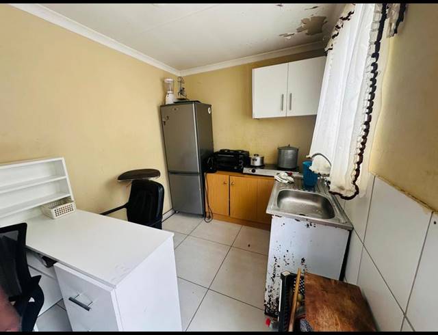 12 BEDROOM HOUSE FOR SALE IN PRIMROSE